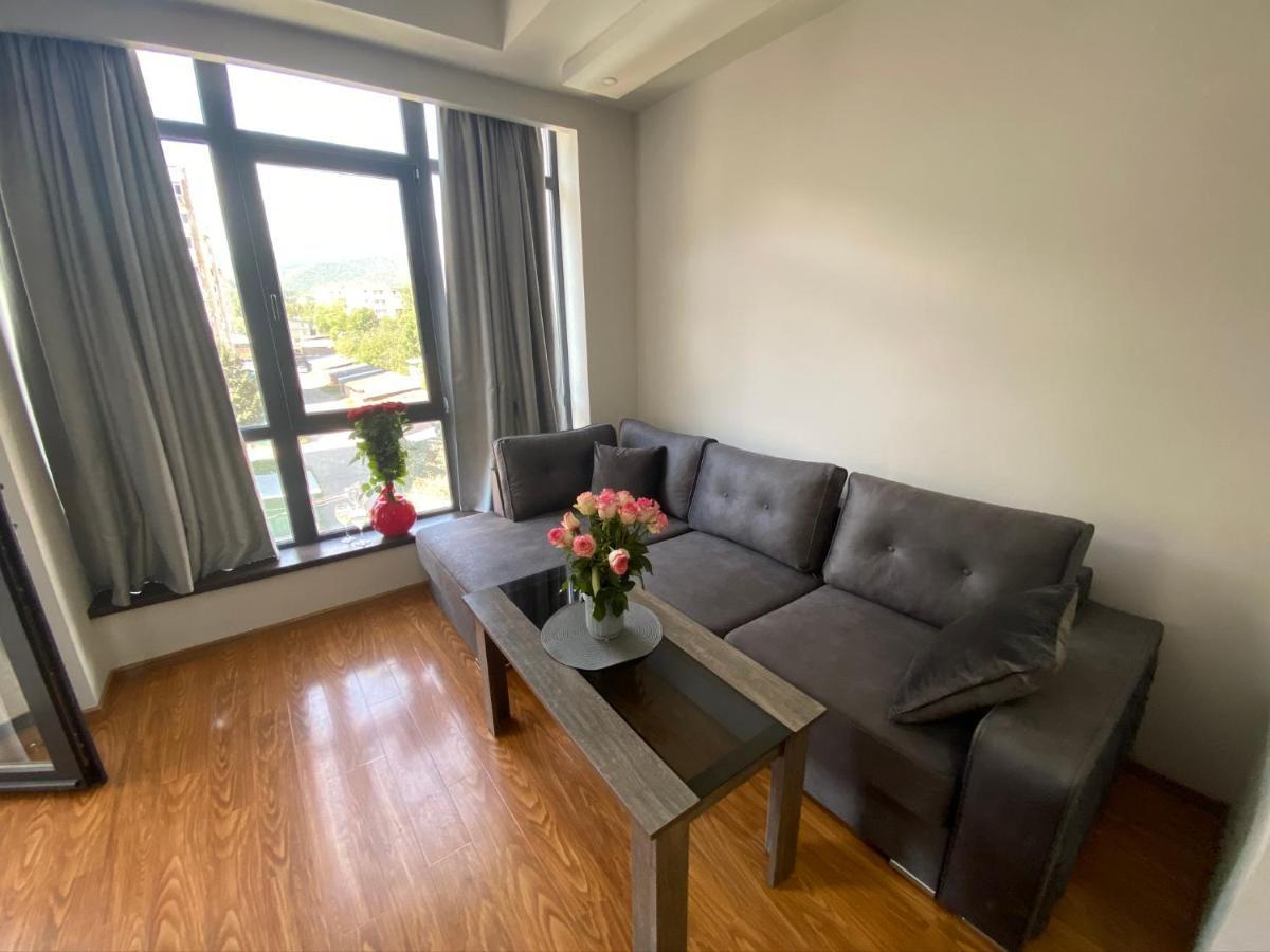 Sunny Apartment Dilijan Exterior photo